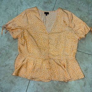 Who What Wear: Coral, White and Black Short Sleeve Top, Size XXL